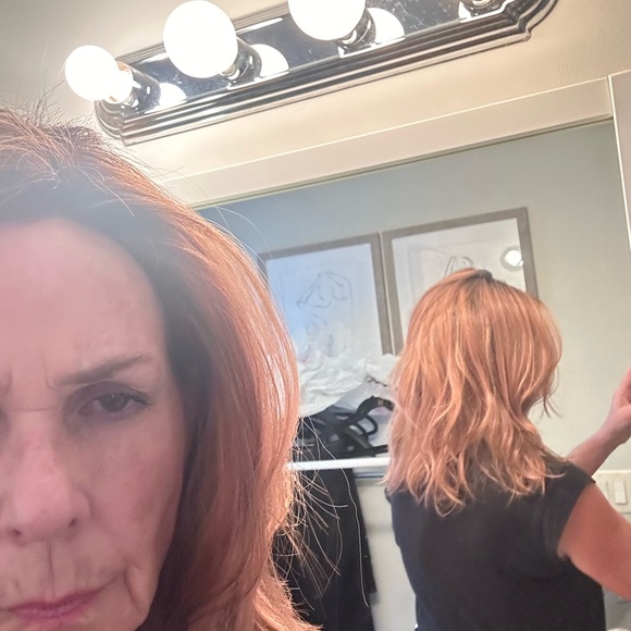 Heat friendly synthetic Ellen Willie.  Color Rosewood rooted.  Great condition. - Picture 2 of 3